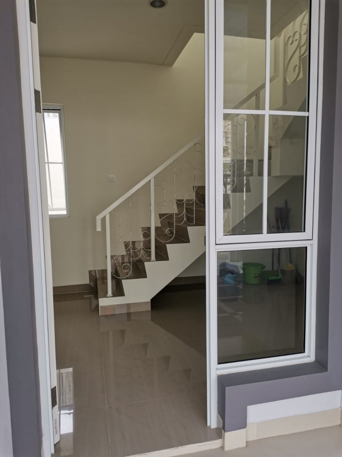 Ruah disewakan di cluster Monaco Jababeka Cikarang